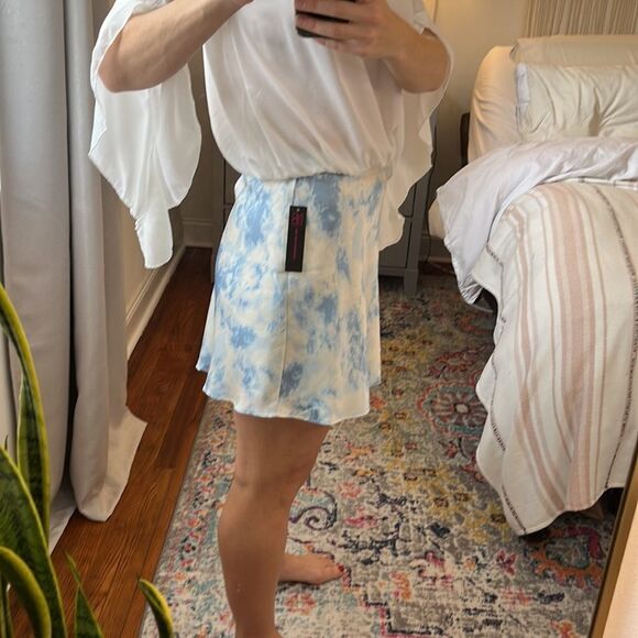 No‎ Boundaries Blue and White Tie Dye Circle Skirt Size Small - Picture 4 of 8